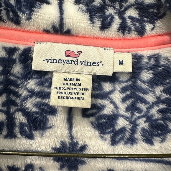 Vineyard Vines Blue and White Patterned 3/4 Zip Pullover, Size M - Picture 4 of 5